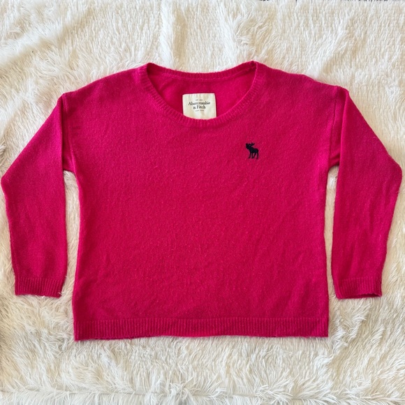 Abercrombie & Fitch Crop Pink Sweater with Moose Logo. Size L - Picture 3 of 6